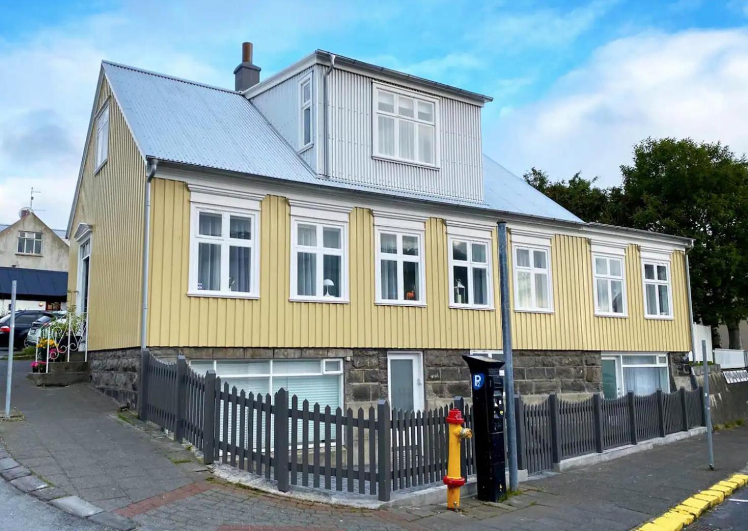 Historic Villa In Downtown Reykjavík Buitenkant foto